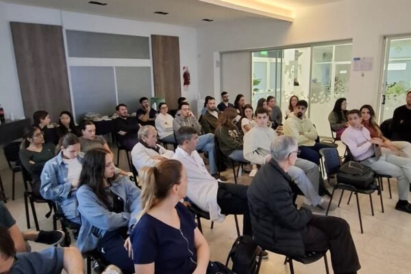 WhatsApp Image 2025-10-21 at 21.36.00