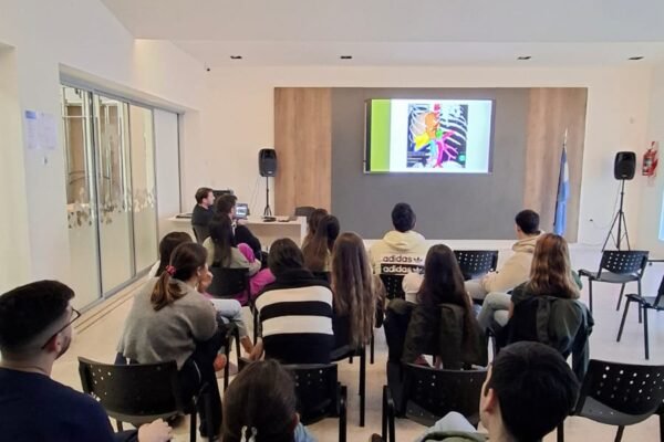 WhatsApp Image 2025-10-21 at 21.36.01